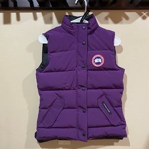 Canada Goose - Women's Freestyle Vest Heritage - Color: Purple, Black - Size: S